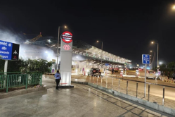 मलेशिया भाग रहा बांग्लादेशी लखनऊ एयरपोर्ट पर गिरफ्तार…फर्जी आधार पर उन्नाव में
बनाया ठिकाना - image