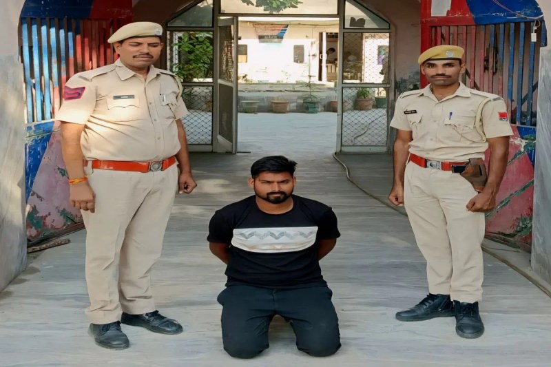 दो साल से फरार 5 हजार का इनामी आरोपी गिरफ्तार