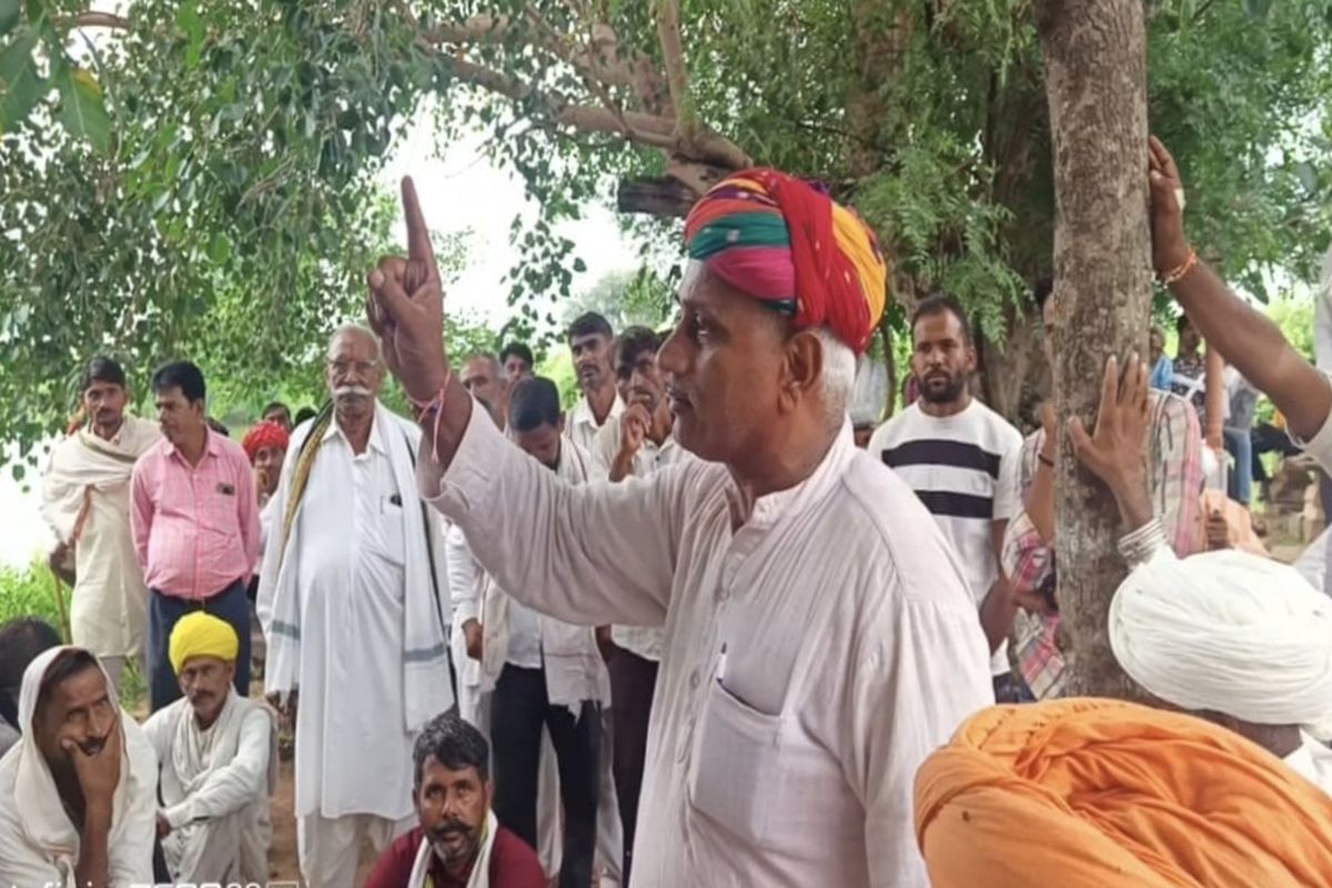 करौली-धौलपुर टाइगर अभ्यारण्य की बीहडों तक पहुंची विरोध की गूंज The protests reached the ravines of the Karauli-Dholpur Tiger Reserve.