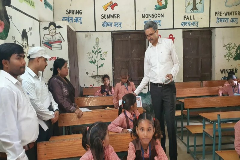 स्मार्ट क्लास संचालन पर दिया विशेष बल (फोटो सोर्स : Whatsapp )