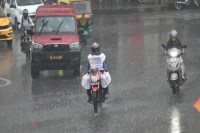 बिजली की चमक और बारिश की संभावना (फोटो सोर्स : Patrika)