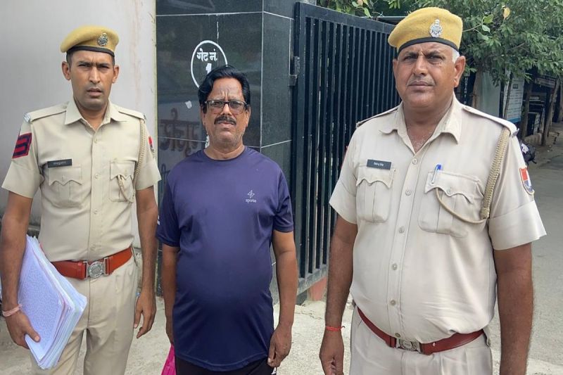 फर्जी दस्तावेज से जमीन बेचकर लाखों रुपए हड़पने का आरोपी गिरफ्तार