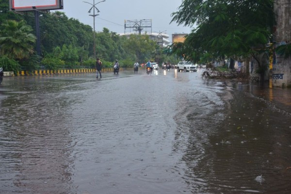 जमकर बरसेंगे बादल! (फोटो सोर्स- पत्रिका)