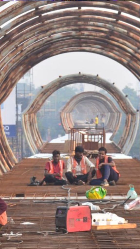 रायपुर में जल्द ही शुरू होगा स्काई वाक, अधूरा काम पूरा करने जुटे कर्मचारी