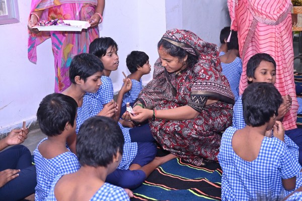 मंत्री लक्ष्मी राजवाड़े ने विभिन्न संस्थाओं का किया निरीक्षण (फोटो सोर्स- DPR)