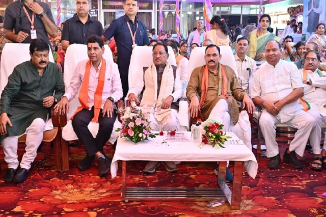 करमा तिहार के रंग में डूबा मुख्यमंत्री निवास (फोटो सोर्स- DPR)