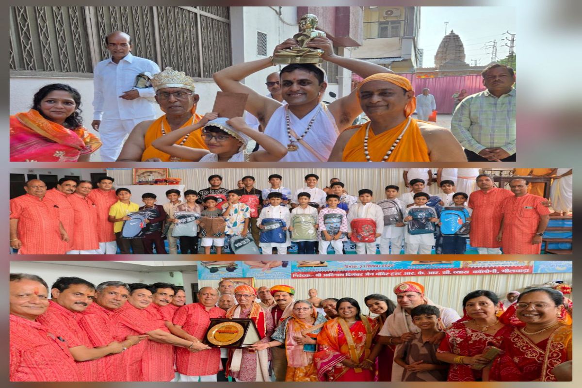 A queue of children lined up for the Mahamastakabhisheka ceremony, Sethi received the Samaj Gaurav Samman.