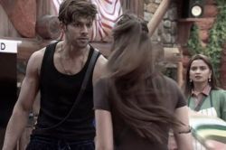 Bigg Boss 19 में फरहाना भट्ट का बसीर अली फूटा गूस्सा, बोली- अभी तेरी कबर खोद
दूंगी… - image