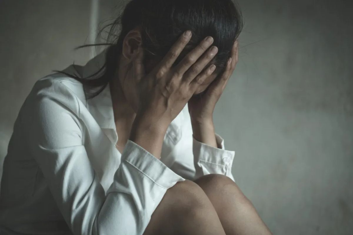 Gurugram Crime boss raped female Worker in office employee made girl video in mall toilet