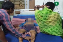 Car crushed child: गणेश प्रतिमा विसर्जन रैली में श्रद्धालुओं को तेज रफ्तार कार
ने रौंदा, 6 साल के मासूम की मौत, 4 बच्चे समेत 8 घायल - image