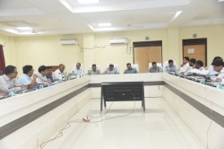 Strict action: कलेक्टर बोले- ड्यूटी से नदारद रहने वाले हड़ताली कर्मचारियों का
कटेगा वेतन, कठोर कार्रवाई भी होगी - image