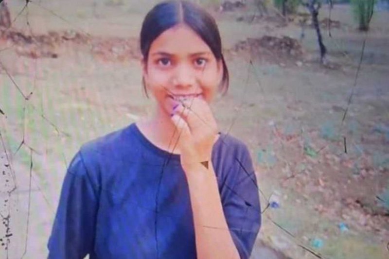 Commits suicide for mobile