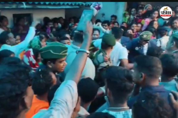 मणिपुर हमले में शहीद बस्तर का लाल! बालेंगा गांव में मातम और गर्व का माहौल, Video...(photo-patrika)