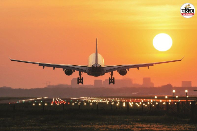 रायपुर एयरपोर्ट से 5 फ्लाइटें डायवर्ट, बिजली गिरने से DVOR फेल, यात्रियों ने किया हंगामा...(photo-patrika)