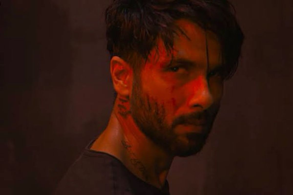 क्राइम, सस्पेंस, और थ्रिलर का ट्विस्ट , ये 5 वेब सीरीज आपके दिमाग को कर देंगी हैक