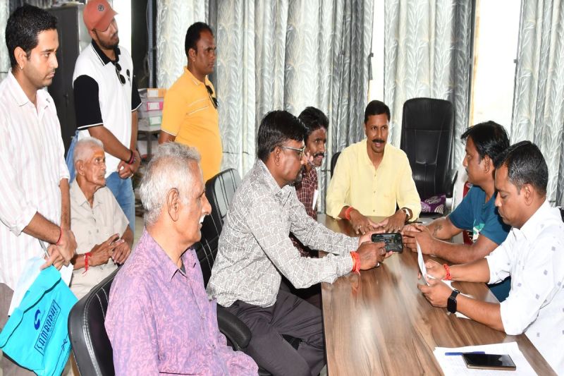 People are suffering due to waterlogging, road has turned into a pit