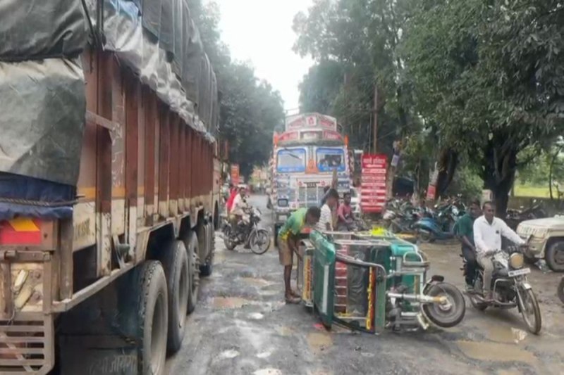 E-Rickshaw accident