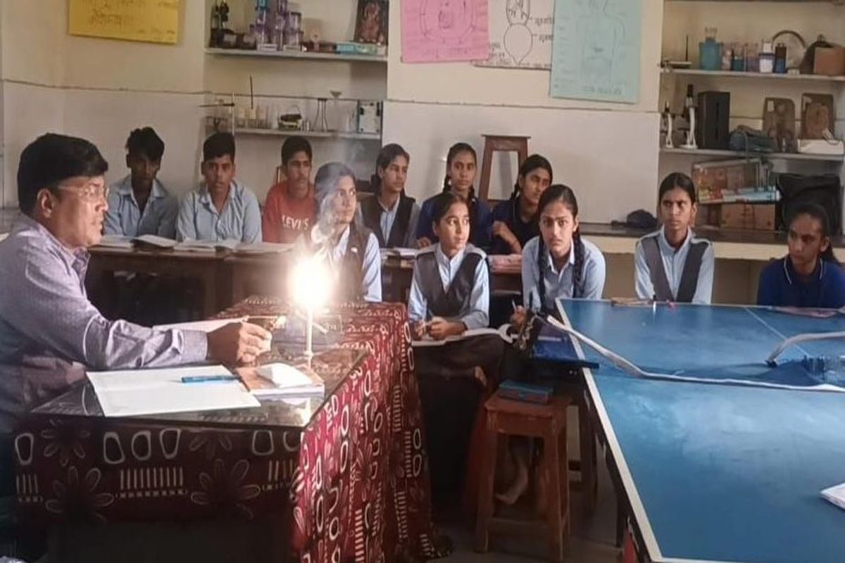 Innovation in science education by defeating disability...example of teacher Jayant