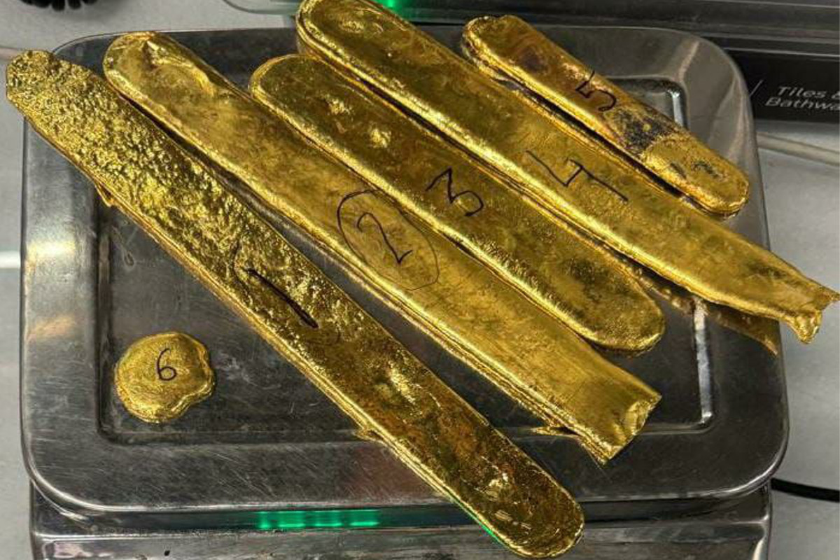 Gold smuggling
