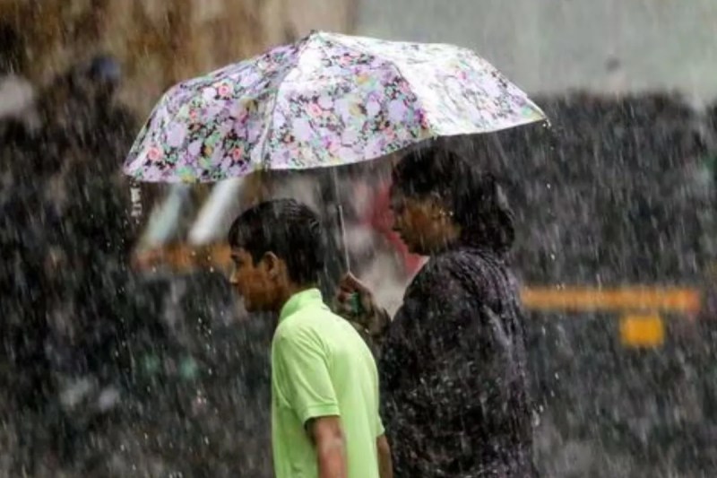 Delhi weather monsoon Cyclonic storm in two hours heavy rain warning these districts and State
