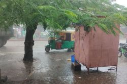 सितंबर में बारिश का तांडव, 2 से 8 सितंबर तक भारी बारिश की इन जिलों में चेतावनी,
IMD का अलर्ट - image