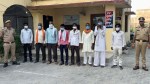 पुलिस ने आठ को किया गिरफ्तार (फोटो सोर्स- 'X' हरदोई पुलिस)