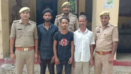 पुलिस की गिरफ्त में आरोपी (फोटो सोर्स- उन्नाव पुलिस सोशल मीडिया)