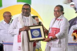 ‘UP से निकल गया हूं और झारखंड पहुंचकर…’, हेमंत सोरेन के मंत्री को मिली जान से
मारने की धमकी - image