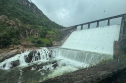 Jakham Dam : 118 गांव के लिए आई खुशखबरी, राजस्थान का सबसे ऊंचा बांध छलका, 55
सेमी की चल रही चादर - image