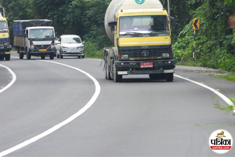 10 meter wide road will connect the cities of Ingoria Gautampura and Depalpur.