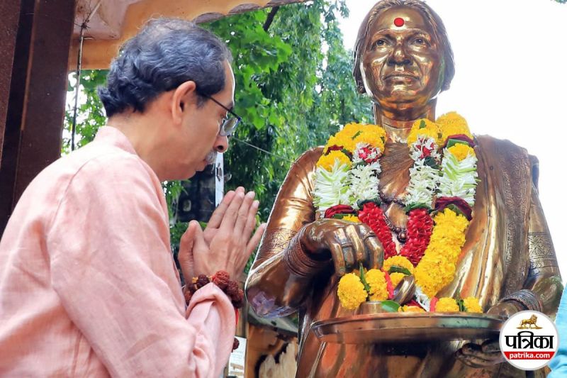 Uddhav Thackeray Meenatai Thackeray statue Dadar