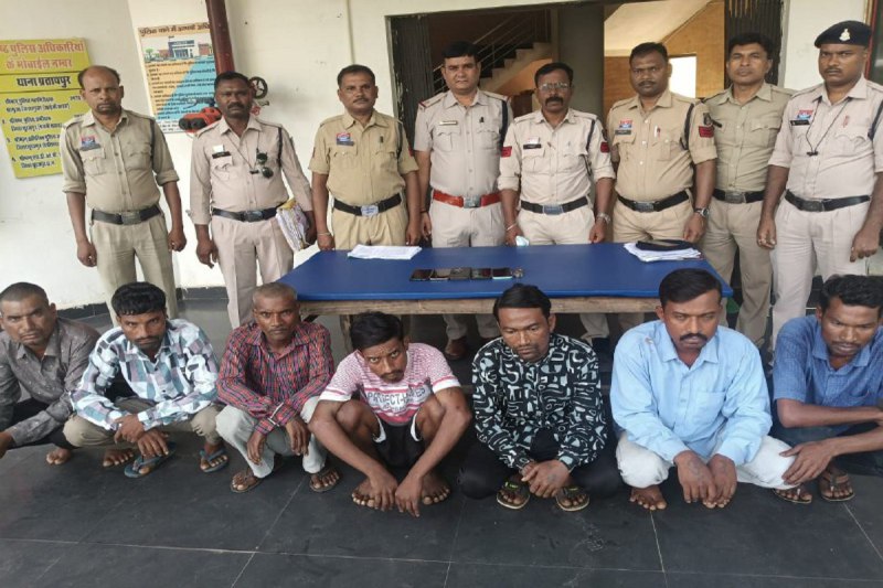 Thieves gang arrested