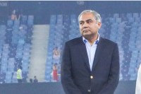 Mohsin Naqvi ran away to hotel with trophy