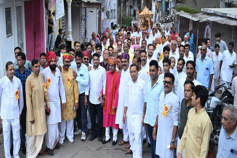 महर्षि दधीची अमर रहे के जयकारों से गूंजा मार्ग, स्वागत से दिखे अभिभूत