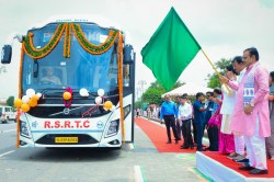 खुशखबरी… राजस्थान की इन 12 रोडवेज डिपो को मिली नई 160 एक्सप्रेस बसें, CM भजनलाल
ने दिखाई हरी झंडी - image
