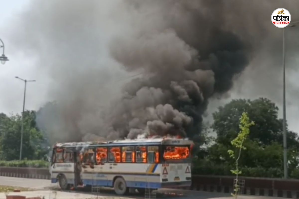 Roadways-Bus-Fire-1