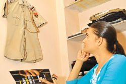 ‘उजड़ गई दुनिया…शिक्षक, पटवारी और कांस्टेबल की सरकारी नौकरी छोड़कर बने थे
थानेदार’, रुला देगी राजस्थान के युवाओं की ये दर्दभरी दास्तां - image