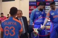 Mohsin Naqvi handshak with suryakumar yadav