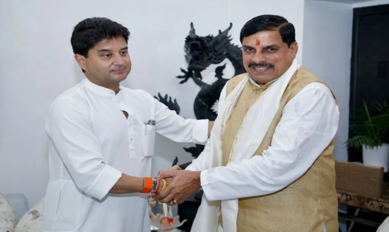 Scindia supporter ministers complained to CM Mohan Yadav about officers