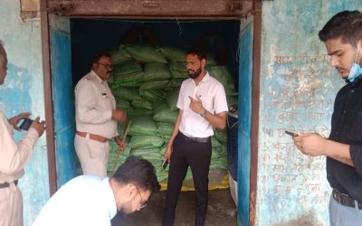 250 bags of fake DAP fertilizer found at two places in Bhangarh, FIR lodged against two brothers