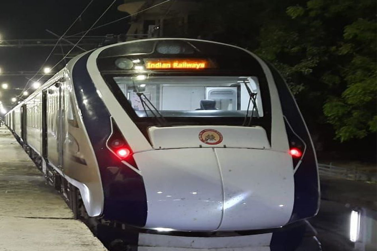 Vande Bharat Express Jodhpur: 8 Coaches, 608 Seats, Ready to Speed to Delhi