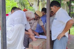 राजस्थान में युवक के अंतिम संस्कार की चल रही थी तैयारी, तभी पुलिस आई और शव को ले
गई - image