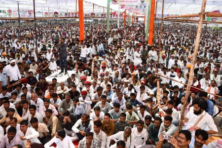 Farmers' voices echoed in the crop compensation movement.