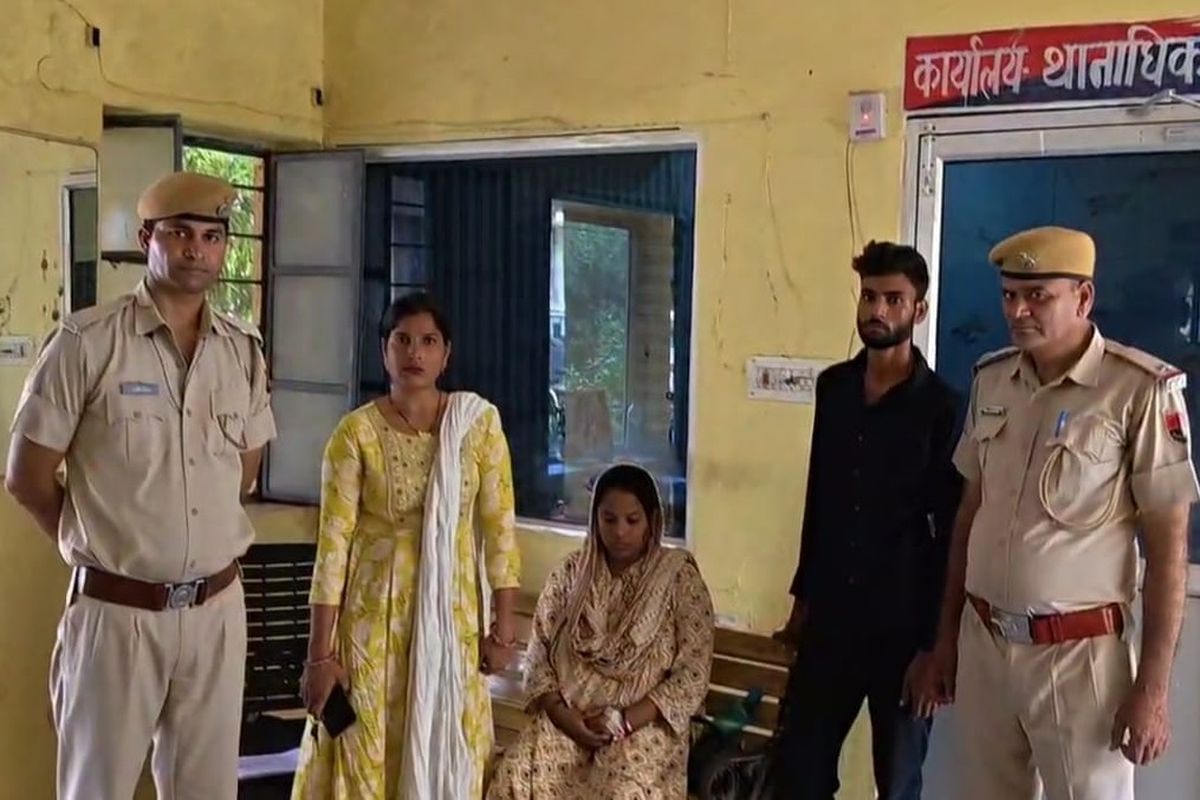 लिव इन रिलेशन में रह रही बांग्लादेशी महिला पकड़ी Bangladeshi woman living in live-in relationship caught