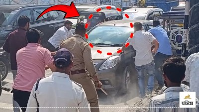 amroha criminals police encounter escaped car chase