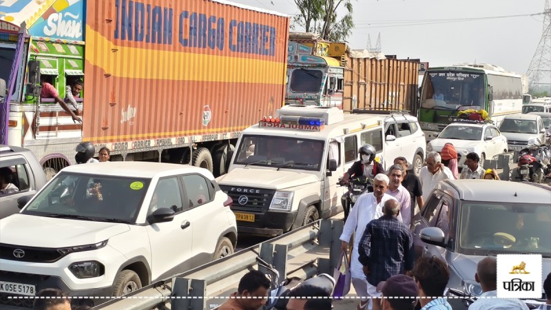 amroha pitra visarjan highway traffic jam police fail