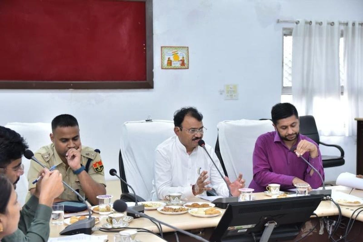 डिप्टी सीएम बैरवा का गहलोत पर पलटवार, कहा- वह अपनी पार्टी की चिंता करें