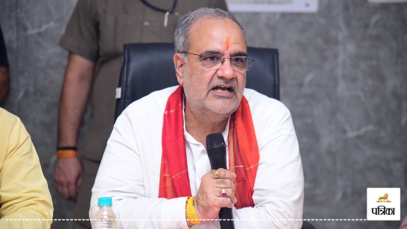 bjp alleges illegal encroachment on sp office moradabad