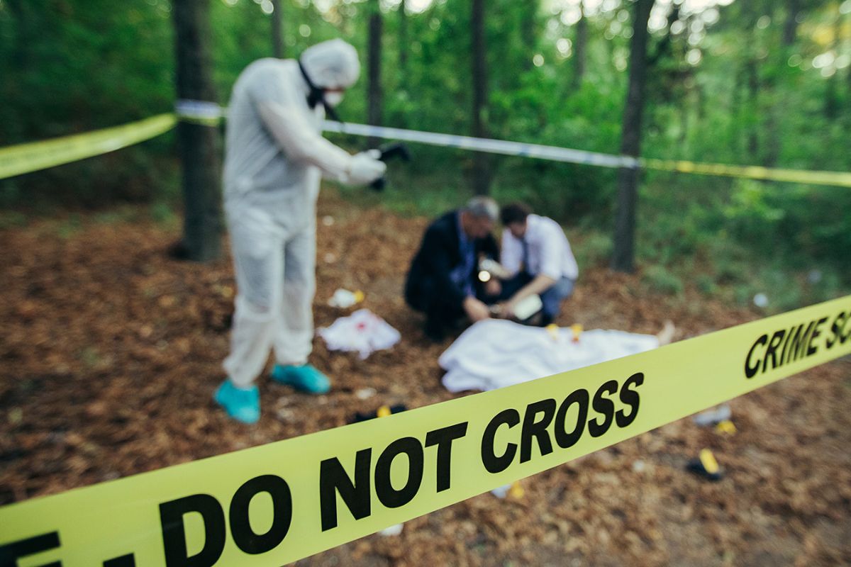 boyfriend attacked girlfriend with knife after rejected his proposal in Delhi