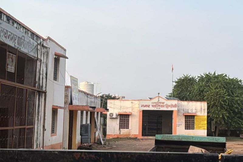 चार माह से अमरत्या और बालोला के नहीं बन रहे लोगों के प्रमाण पत्र